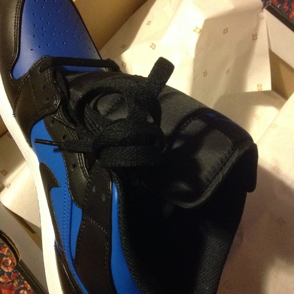 Air Jordan 1 Mid Men's Black, Blue & White Sneakers - USA Size:11.5 - New in Box - Picture 5 of 13